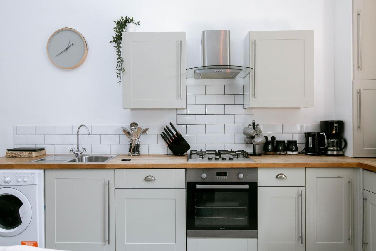 Spacious, Quiet&Central Apartment With Parking Exeter Exterior foto